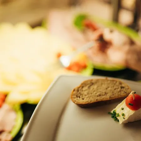 Jedrol - Jacuzzi & Basen 3*