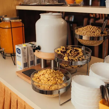 Couette-café Jedrol - Jacuzzi & Basen