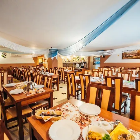 Panzió Jedrol - Jacuzzi & Basen 3*