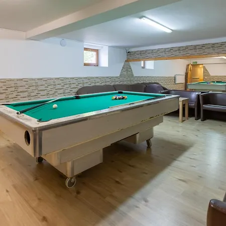 Jedrol - Jacuzzi & Basen 3*