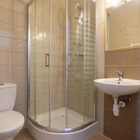 Panzió Jedrol - Jacuzzi & Basen