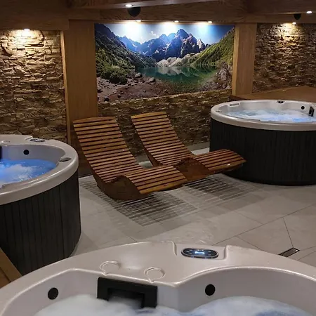 Jedrol - Jacuzzi & Basen Bed & Breakfast